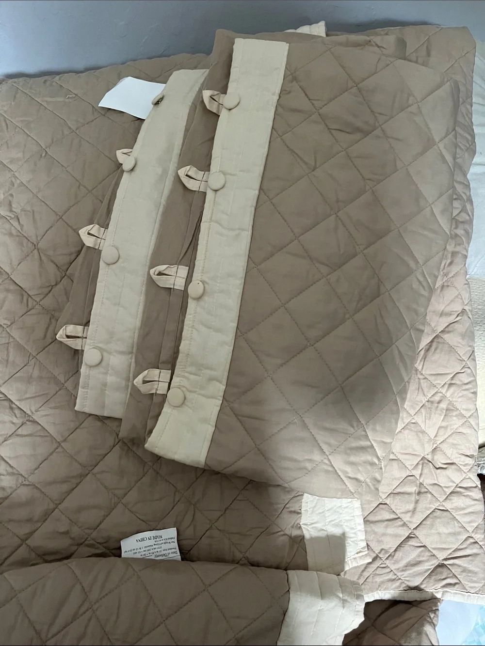 Madison Park Khaki Diamond Quilted Bedspread with 2 Shams